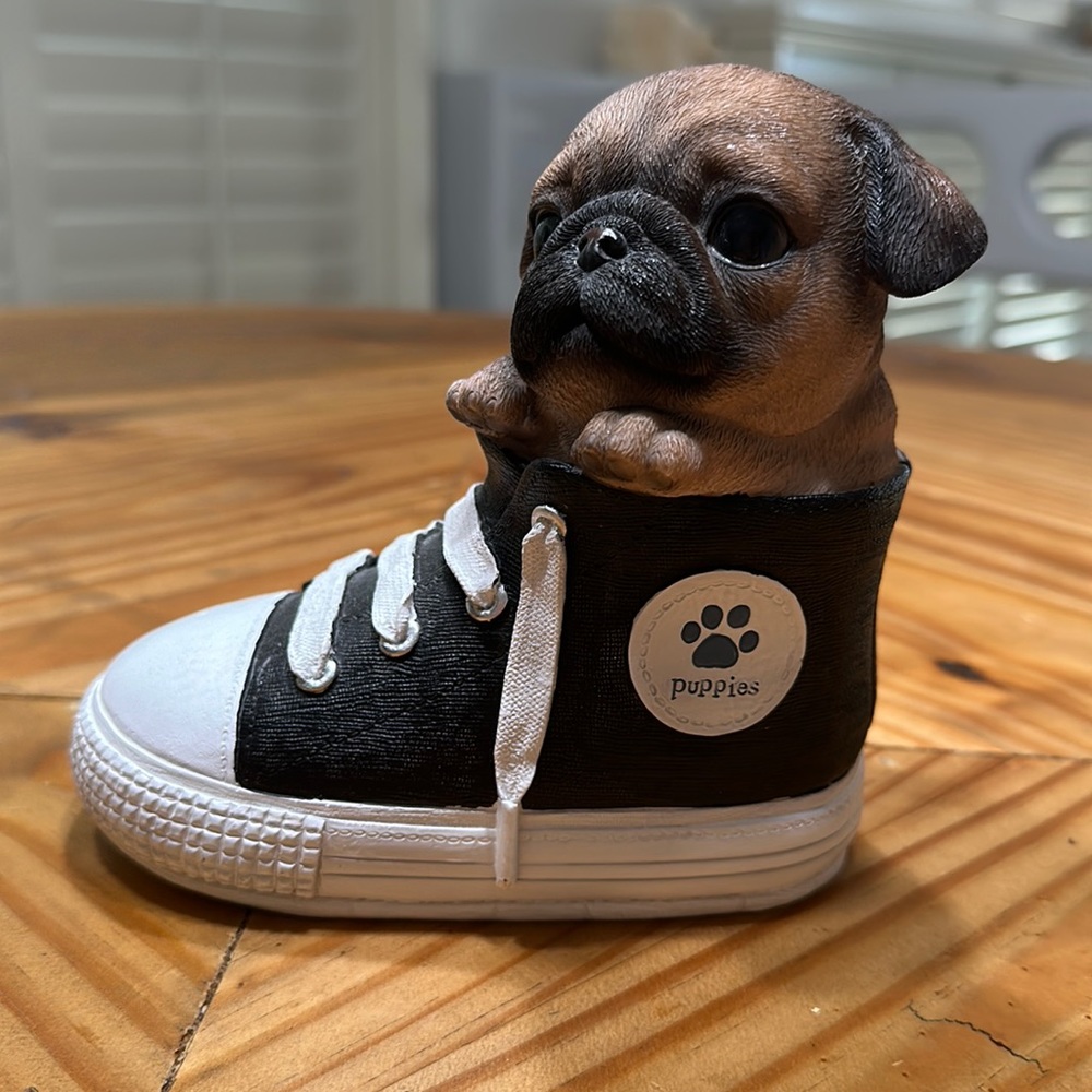 Pug figurine